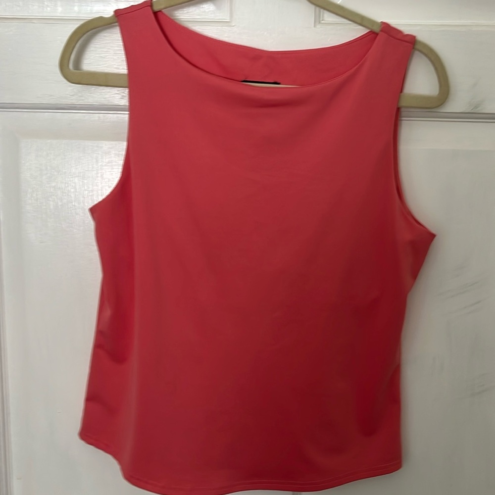 Coral knit tunic